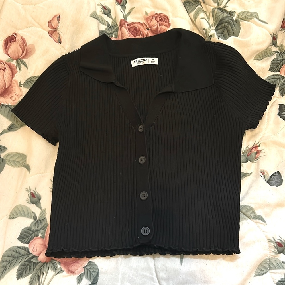 Arizona Jean Co. cropped black shirt size M